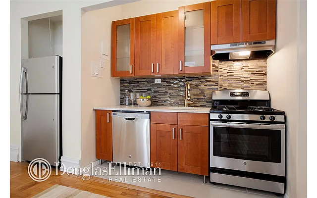 Sold by Douglas Elliman | media 10