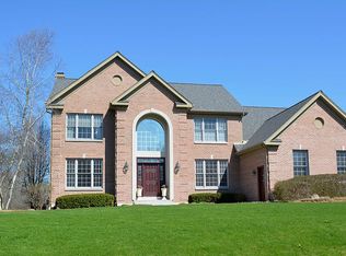 8204 Gage Ln, Cary, IL
