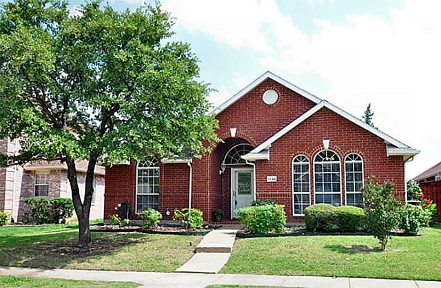 1st image of 1644 Blackstone Dr