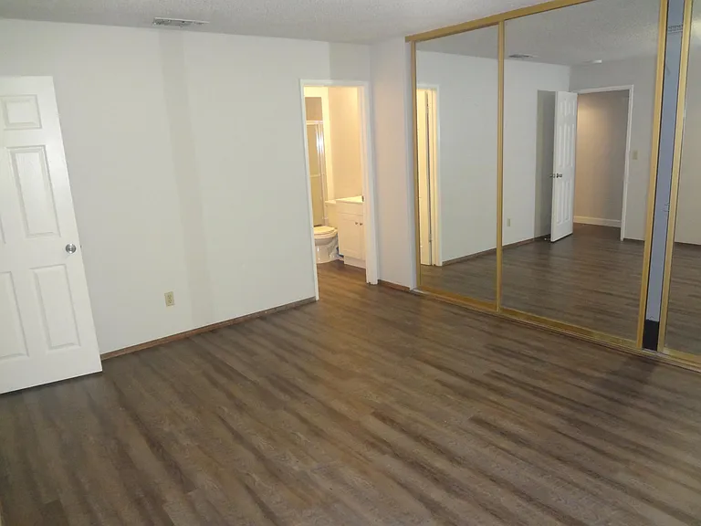 6832 Trovita Way — Photo 10
