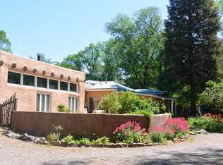 122 Upper Ranchitos Rd, Taos, NM 87571