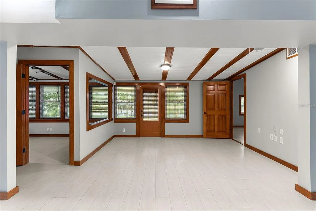 3 bed, 2.5 bath, 1683 sqft, $2,800 — Photo 3