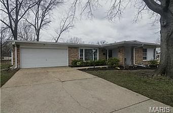 1st image of 1595 Balmoral Dr