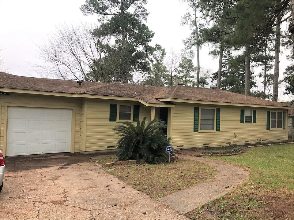 1st image of 1015 Pear Dr