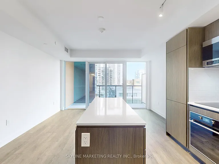 117 Broadway Ave #509 — Photo 15