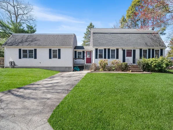 40 Emilissa Ln, Weymouth, MA 02188
