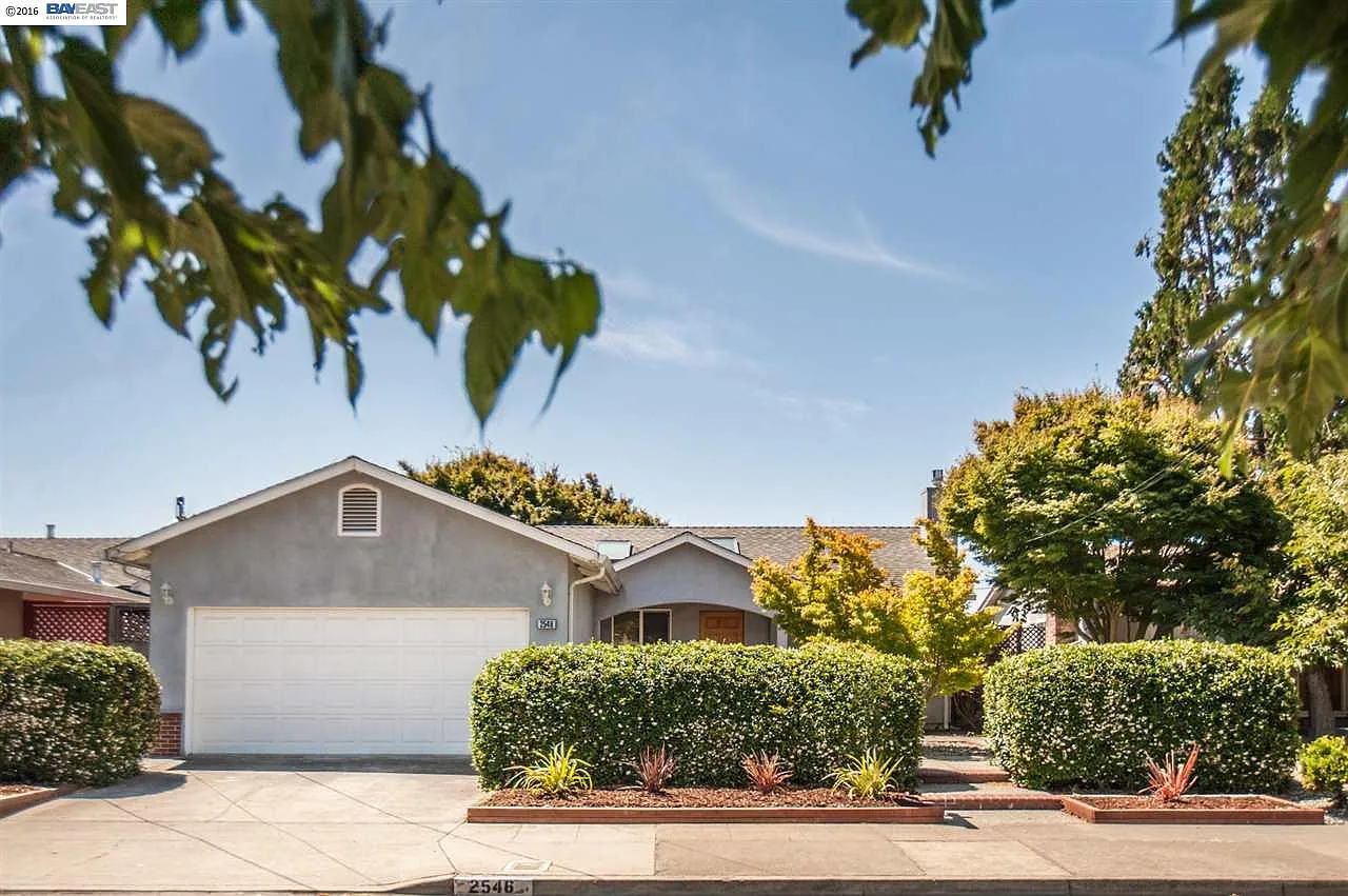 2546 Erskine Ln photo 1