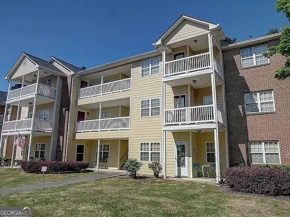 112 Waterford Dr, Calhoun, GA 30701