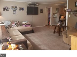 131 Kenwood Dr N, Levittown, PA 19055