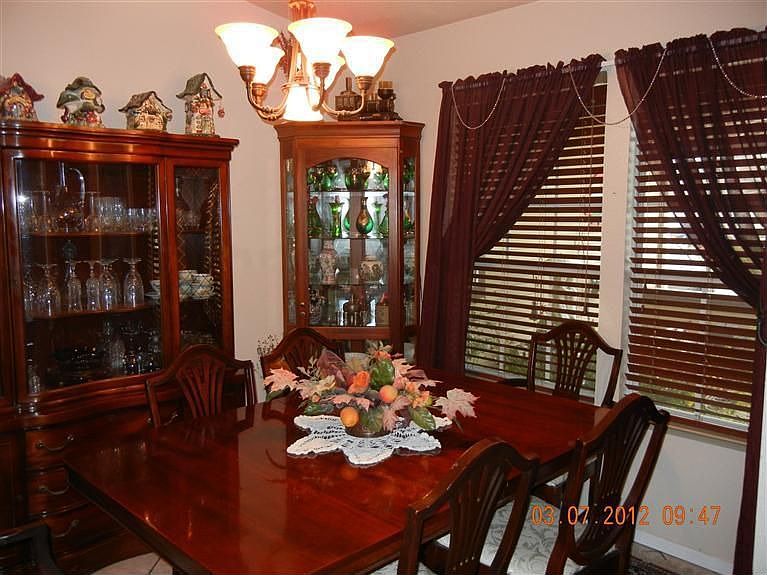 1st image of 1331 Foxhollow Way