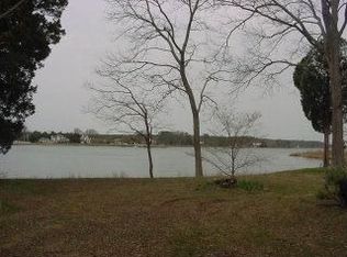 5552 Roanes Wharf Rd, Gloucester, VA 23061