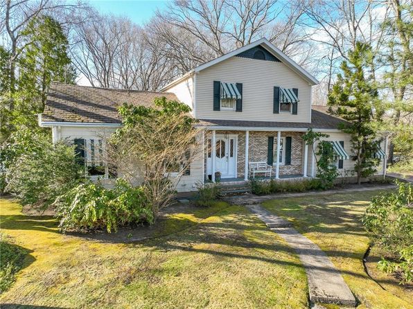 Lincoln RI Real Estate - Lincoln RI Homes For Sale | Zillow