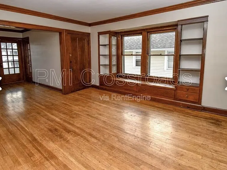 10208 Adelaide Ave — Photo 8