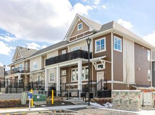 306 NE Cranbrook Walk SE, Calgary, AB T3M2V5