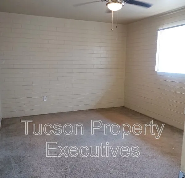 8934 S Nogales Hwy — Photo 13