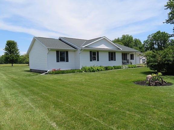 4th image of 2036 Sloan Rd