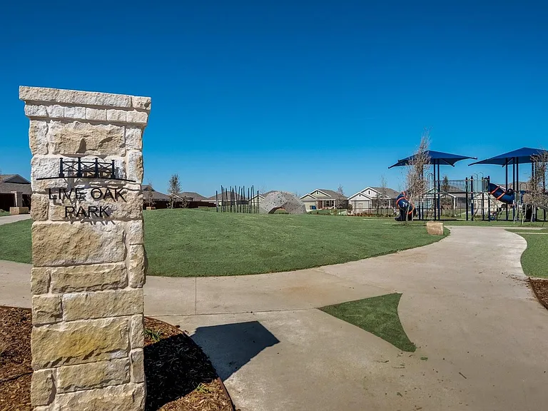 700 Dashwood Dr — Photo 24