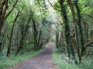 E 40th Ave, Eugene, OR 97405