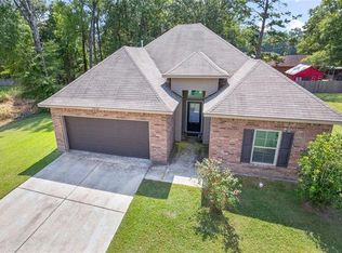 42142 Broadwalk Ave, Hammond, LA 70403