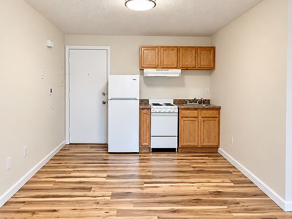 2nd image of 145 Whiting St APT 4
