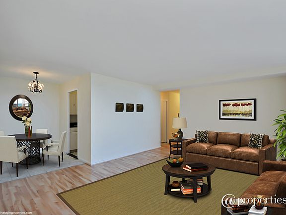 Living Room / Dining Room