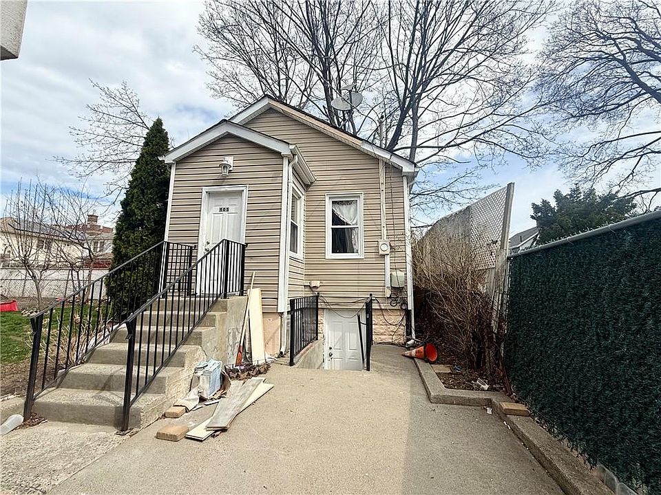 2nd image of 105 Seaview Ave