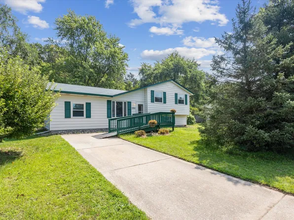 2901 S 15th St, Niles, MI 49120