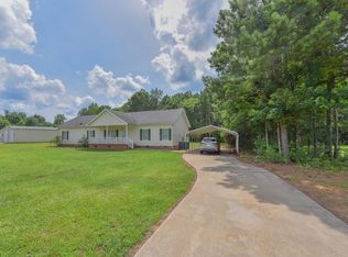 105 Glenn Forest Dr, Hodges, SC 29653