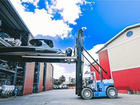 750 RIVER POINT  B2-13 DR, NAPLES, FL 34102