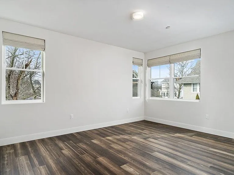 429 Cherry St #12 — Photo 9