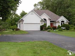 1846 W Smith Rd, Temperance, MI 48182