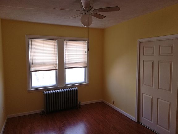 2nd image of 4618 Vista St