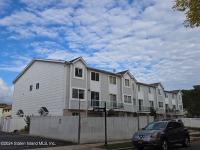165 Corona Ave, Staten Island, NY, 10306