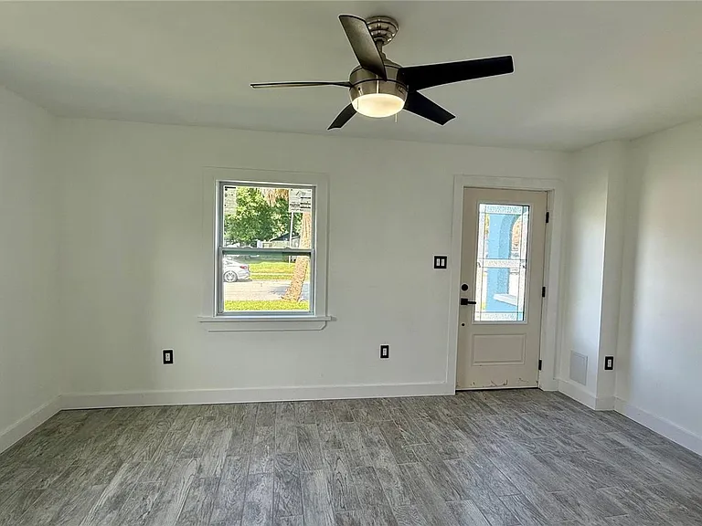 701 New York Ave — Photo 12