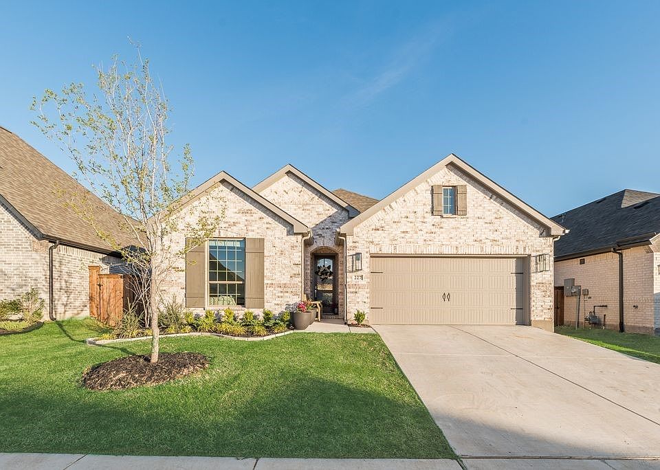 1st image of 227 Buffalo Blvd