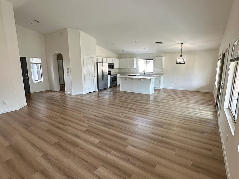 10335 E Idaho Ave — Photo 6