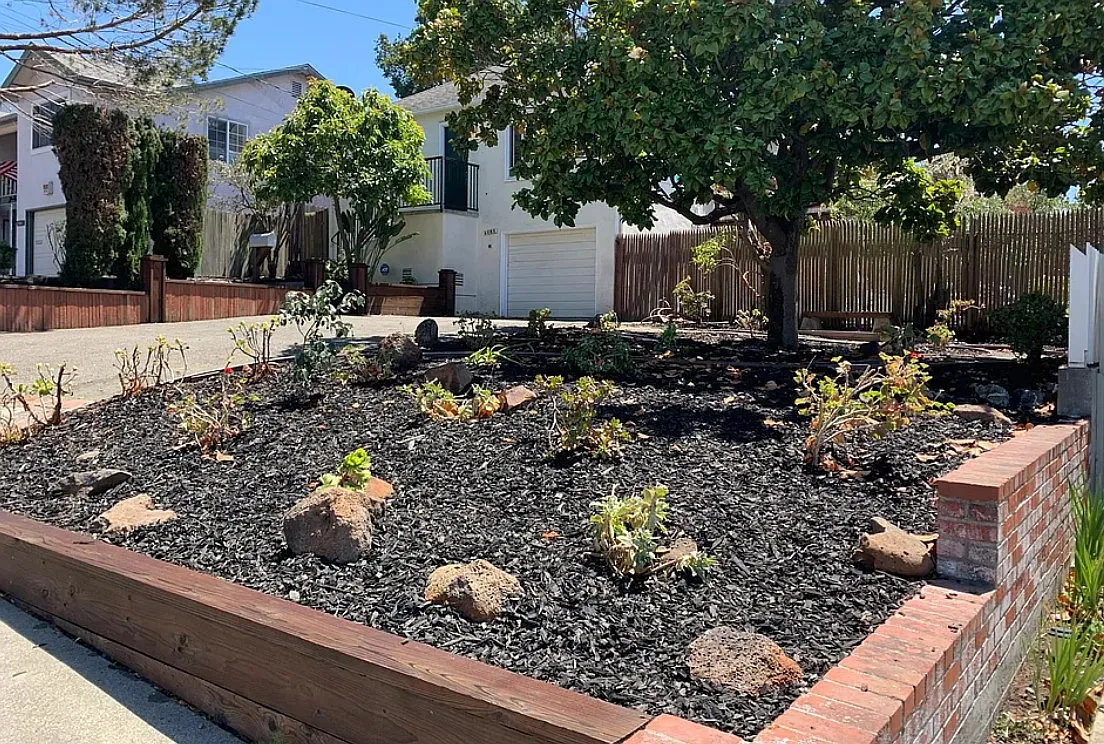 3 bed, 1376 sqft, $4,000 — Photo 3