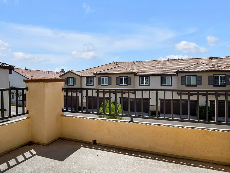 24134 Tuscany Ave — Photo 37