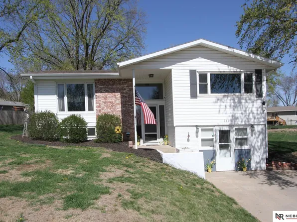 740 G St, Eagle, NE 68347