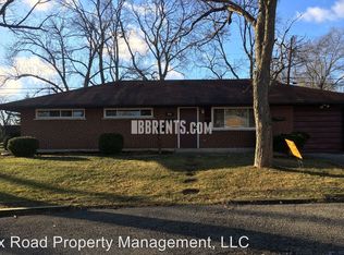 206 Ironwood Dr, Dayton, OH 45449