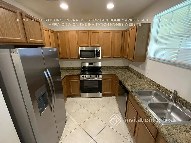 4553 Highgate Dr #B — Photo 6