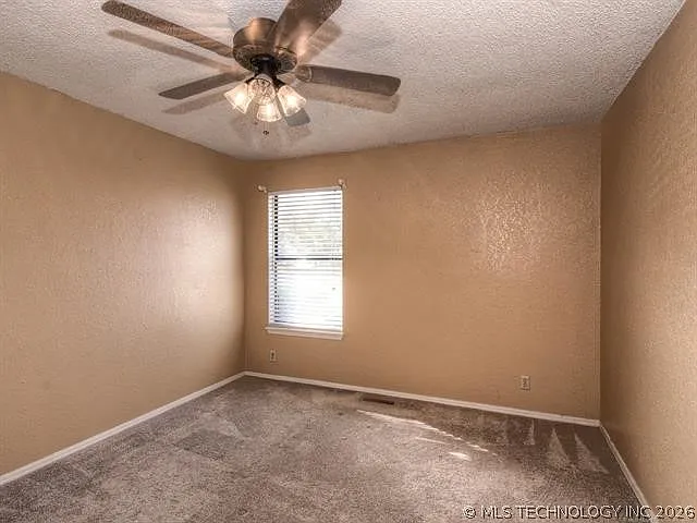 3101 S Poplar Ave — Photo 18