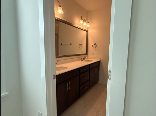 2059 Eva Pearl Dr, Apex, NC 27502