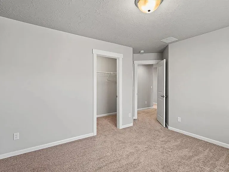 1229 S Greenacres Ct — Photo 28