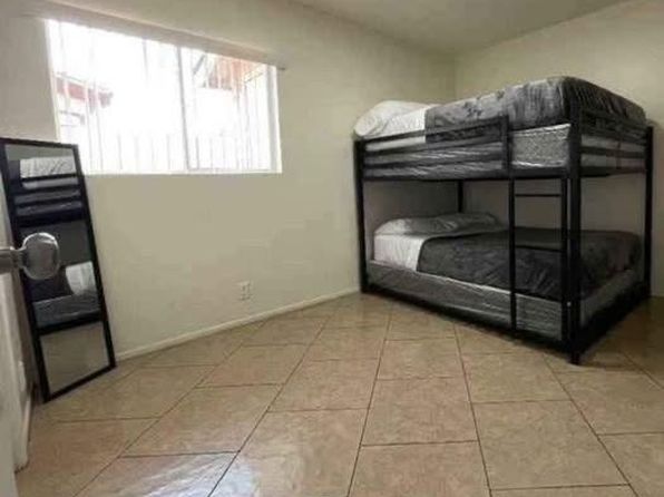 236 W 10th Ave #1-8