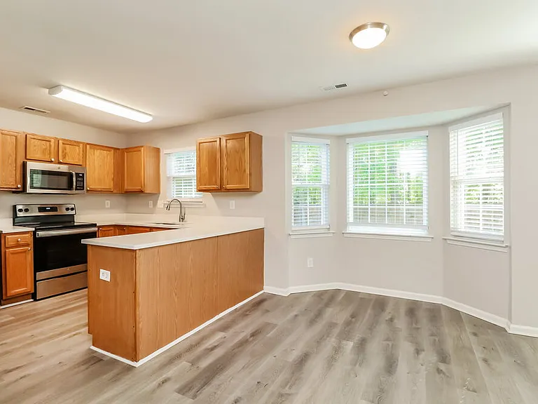 9802 Steele Meadow Rd — Photo 8