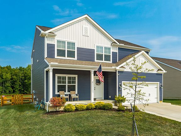 3rd image of 142 Beaman Gates Dr