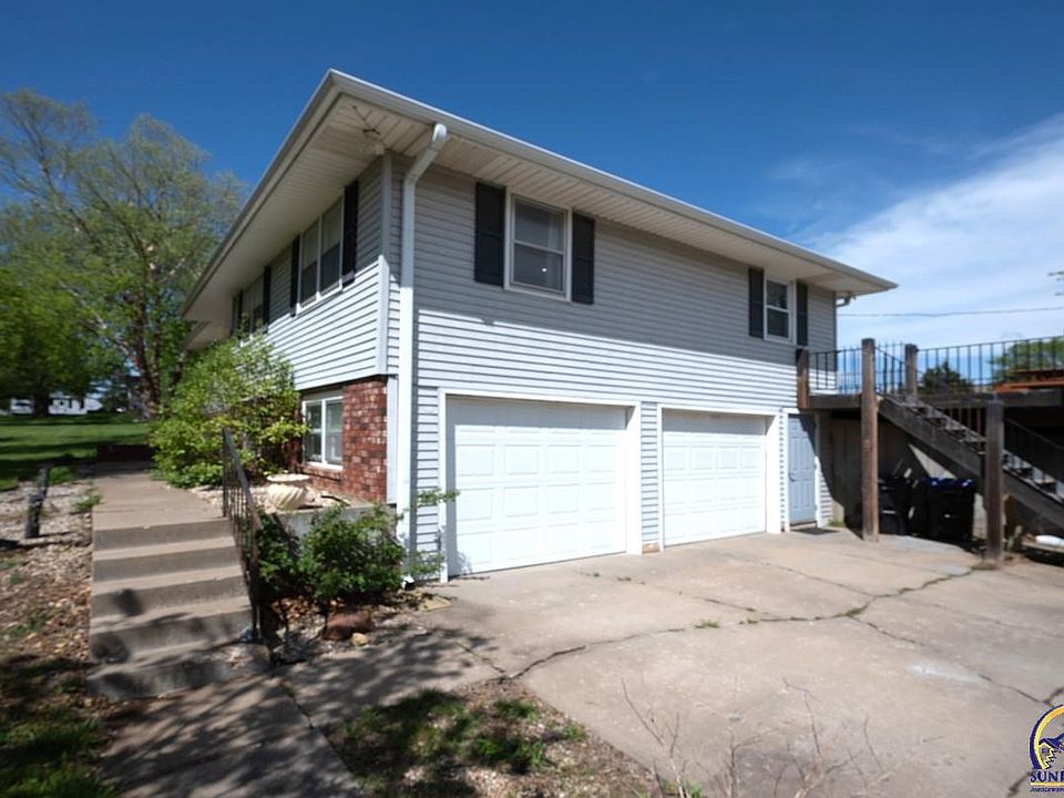 3644 SE Croco Rd, Topeka, KS 66605 Zillow