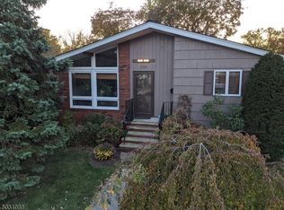 226 Vanderburgh Ave, Rutherford, NJ 07070