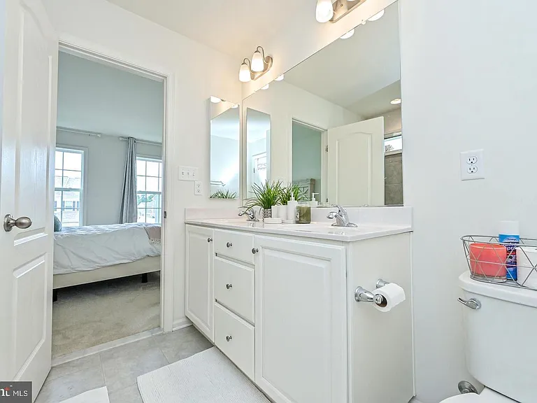 106 Alliance Ct — Photo 11